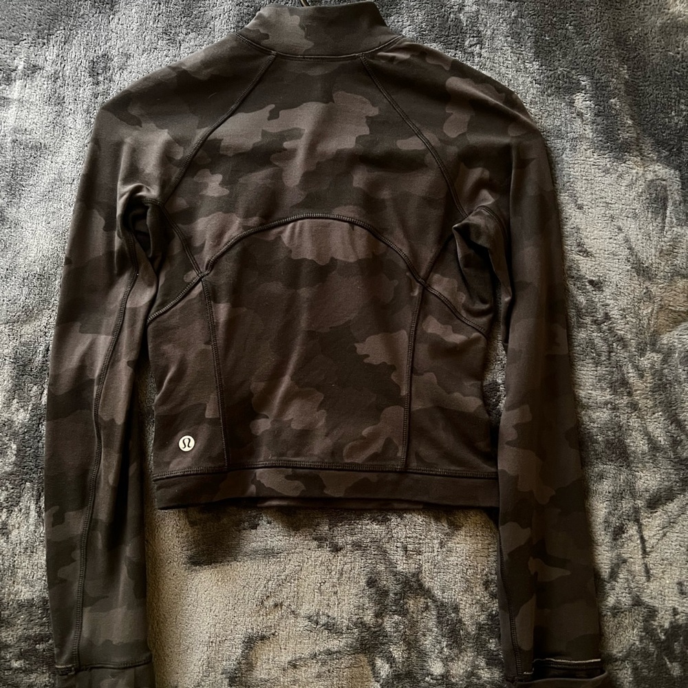 It’s Rulu Run Cropped Half Zip - Picture 2 of 6